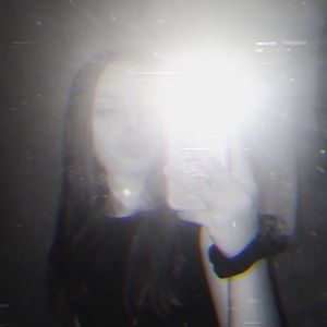 Meet your Posher, Mia